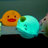 Badespielzeug mit Leuchtmagie