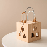 Montessori - Aktivitätswürfel aus Holz mit geometrischer Form aus Silikon