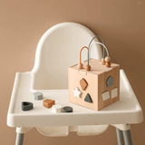Montessori - Aktivitätswürfel aus Holz mit geometrischer Form aus Silikon